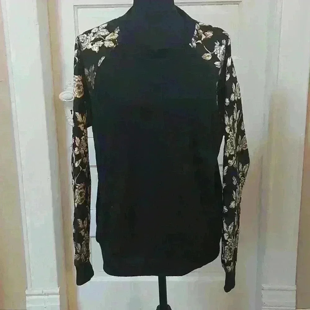 Chloe & Katie sweatshirt J0157